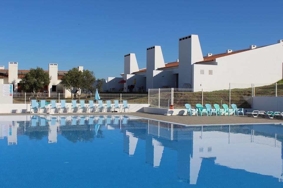 Parque De Campismo Da Ilha Do Pessegueiro Hotell Porto Covo Exteriör bild